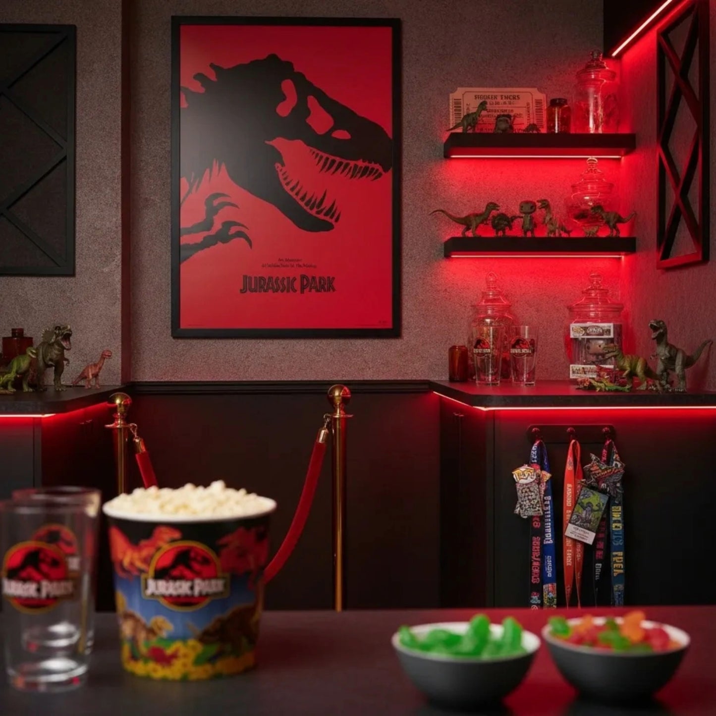 GB Posters Jurassic Park Red 61 x 91.5cm Maxi Poster